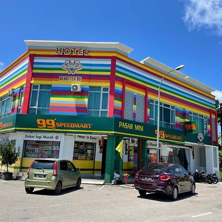 Benutten 99 Hotel Kampong Parit Tengah Buitenkant foto