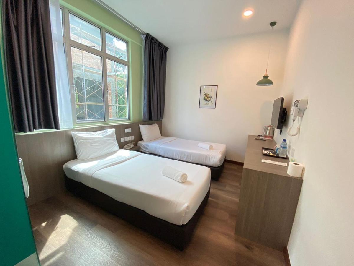 Benutten 99 Hotel Kampong Parit Tengah Buitenkant foto